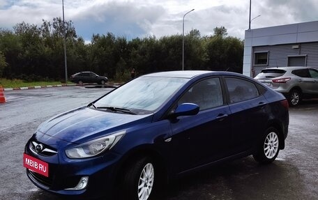 Hyundai Solaris II рестайлинг, 2011 год, 515 000 рублей, 13 фотография