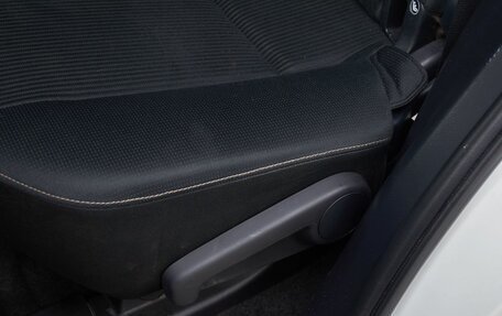 Toyota RAV4, 2014 год, 1 646 000 рублей, 14 фотография