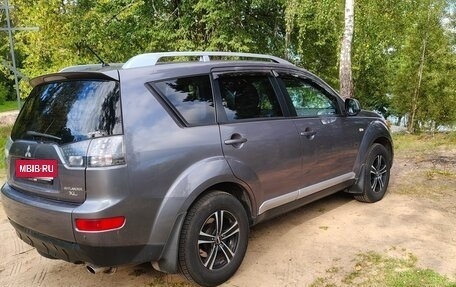 Mitsubishi Outlander III рестайлинг 3, 2008 год, 880 000 рублей, 2 фотография