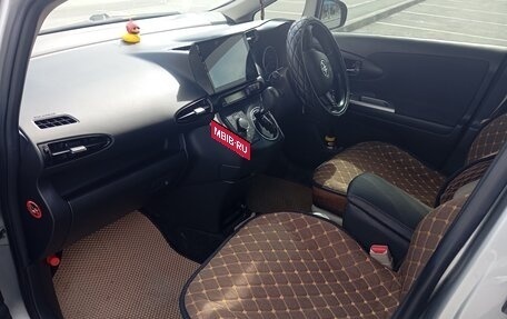 Toyota Wish II, 2009 год, 1 300 000 рублей, 12 фотография