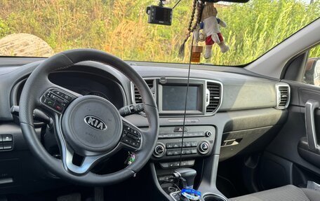 KIA Sportage IV рестайлинг, 2017 год, 1 780 000 рублей, 10 фотография