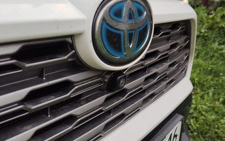 Toyota RAV4, 2019 год, 3 600 000 рублей, 5 фотография
