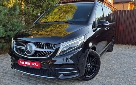 Mercedes-Benz V-Класс, 2019 год, 6 850 000 рублей, 1 фотография