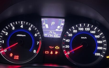 Hyundai Solaris II рестайлинг, 2013 год, 775 000 рублей, 19 фотография