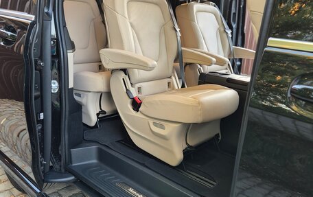 Mercedes-Benz V-Класс, 2019 год, 6 850 000 рублей, 13 фотография