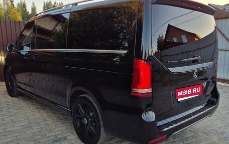 Mercedes-Benz V-Класс, 2019 год, 6 850 000 рублей, 24 фотография