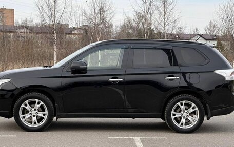 Mitsubishi Outlander III рестайлинг 3, 2013 год, 1 230 000 рублей, 2 фотография