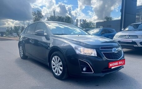 Chevrolet Cruze II, 2014 год, 700 000 рублей, 10 фотография