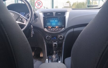 Hyundai Solaris II рестайлинг, 2016 год, 980 000 рублей, 13 фотография