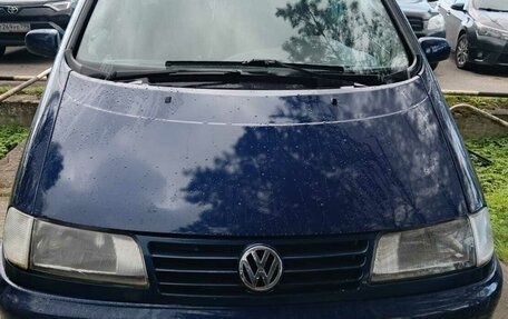 Volkswagen Sharan I рестайлинг, 2000 год, 450 000 рублей, 2 фотография