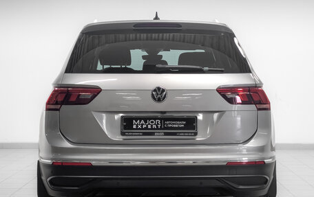 Volkswagen Tiguan II, 2020 год, 2 500 000 рублей, 6 фотография