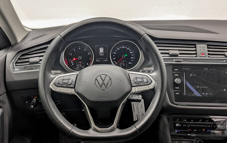 Volkswagen Tiguan II, 2020 год, 2 500 000 рублей, 21 фотография