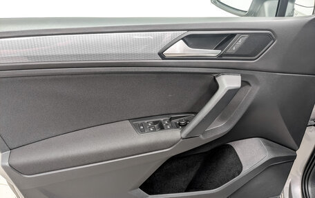 Volkswagen Tiguan II, 2020 год, 2 500 000 рублей, 19 фотография