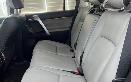 Toyota Land Cruiser Prado 150 рестайлинг 2, 2015 год, 3 500 000 рублей, 10 фотография
