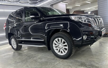 Toyota Land Cruiser Prado 150 рестайлинг 2, 2015 год, 3 500 000 рублей, 19 фотография