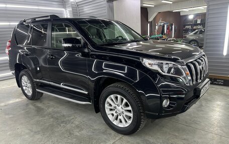Toyota Land Cruiser Prado 150 рестайлинг 2, 2015 год, 3 500 000 рублей, 20 фотография