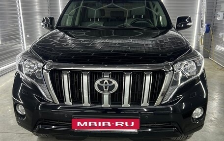 Toyota Land Cruiser Prado 150 рестайлинг 2, 2015 год, 3 500 000 рублей, 22 фотография