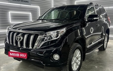 Toyota Land Cruiser Prado 150 рестайлинг 2, 2015 год, 3 500 000 рублей, 23 фотография