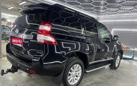 Toyota Land Cruiser Prado 150 рестайлинг 2, 2015 год, 3 500 000 рублей, 18 фотография