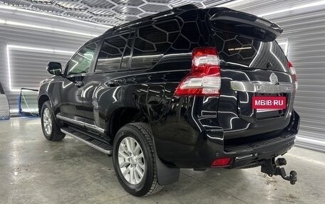 Toyota Land Cruiser Prado 150 рестайлинг 2, 2015 год, 3 500 000 рублей, 17 фотография