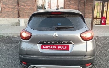 Renault Kaptur I рестайлинг, 2021 год, 1 660 000 рублей, 2 фотография