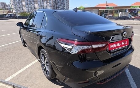 Toyota Camry, 2021 год, 3 550 000 рублей, 21 фотография