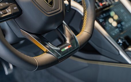 Lamborghini Urus I, 2023 год, 32 200 000 рублей, 15 фотография
