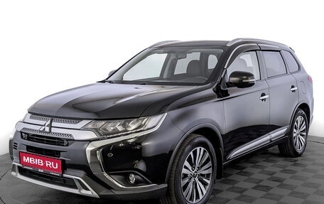 Mitsubishi Outlander III рестайлинг 3, 2020 год, 2 500 000 рублей, 1 фотография