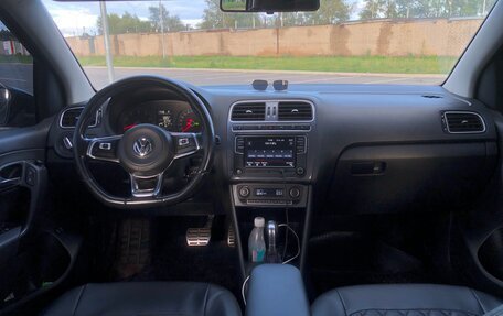 Volkswagen Polo VI (EU Market), 2018 год, 800 000 рублей, 6 фотография