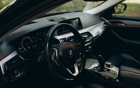 BMW 5 серия, 2019 год, 2 900 000 рублей, 6 фотография