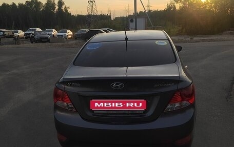 Hyundai Solaris II рестайлинг, 2013 год, 1 000 000 рублей, 4 фотография