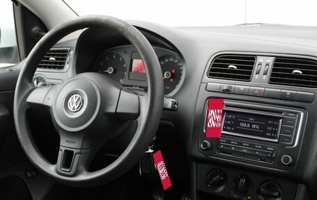 Volkswagen Polo VI (EU Market), 2014 год, 739 000 рублей, 17 фотография