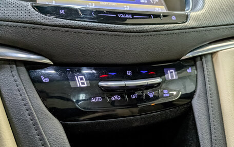 Cadillac XT5 I рестайлинг, 2016 год, 2 645 000 рублей, 26 фотография