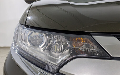 Mitsubishi Outlander III рестайлинг 3, 2019 год, 1 840 000 рублей, 11 фотография
