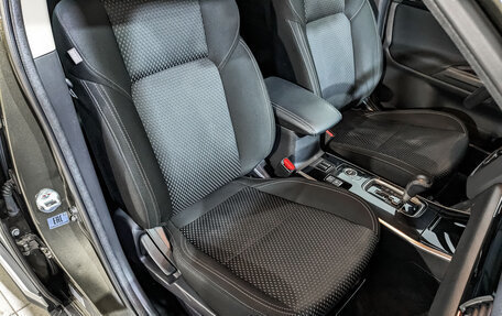 Mitsubishi Outlander III рестайлинг 3, 2019 год, 1 840 000 рублей, 24 фотография