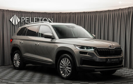 Skoda Kodiaq I, 2022 год, 3 630 000 рублей, 2 фотография