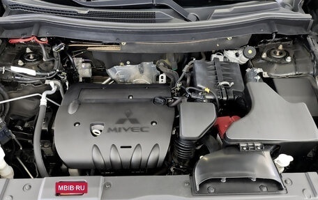 Mitsubishi Outlander III рестайлинг 3, 2020 год, 2 500 000 рублей, 9 фотография