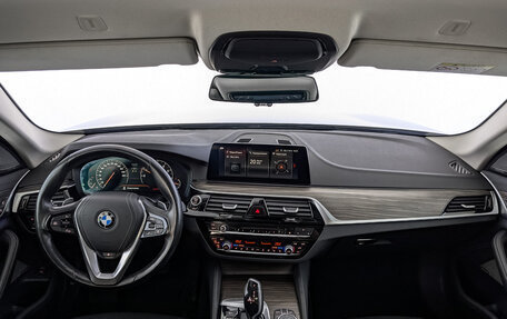 BMW 5 серия, 2019 год, 4 300 000 рублей, 14 фотография
