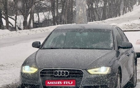 Audi A4, 2012 год, 1 378 000 рублей, 2 фотография
