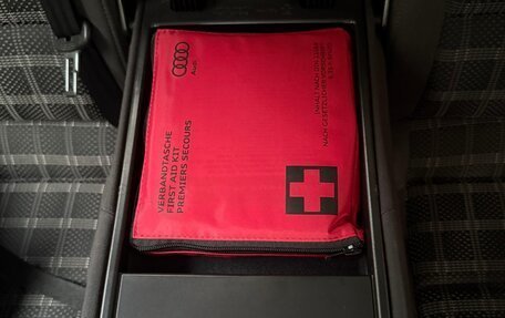 Audi A4, 2012 год, 1 378 000 рублей, 32 фотография