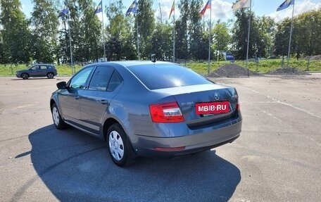 Skoda Octavia, 2017 год, 1 299 000 рублей, 2 фотография