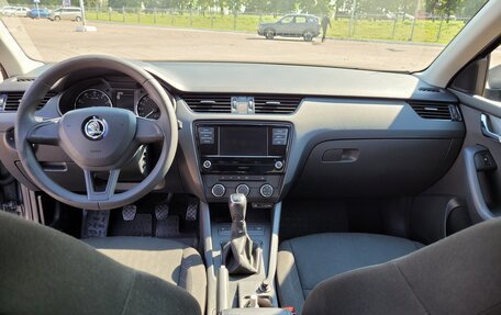 Skoda Octavia, 2017 год, 1 299 000 рублей, 6 фотография