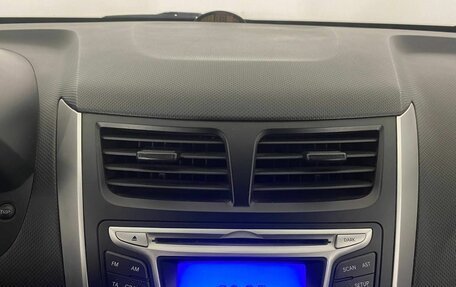 Hyundai Solaris II рестайлинг, 2011 год, 788 200 рублей, 13 фотография