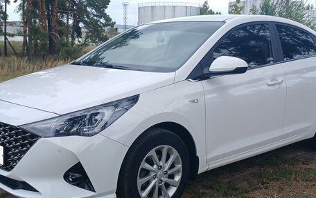 Hyundai Solaris II рестайлинг, 2021 год, 1 885 000 рублей, 7 фотография