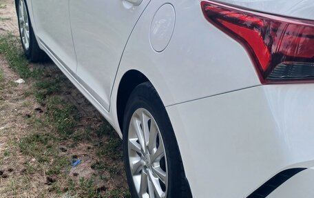 Hyundai Solaris II рестайлинг, 2021 год, 1 885 000 рублей, 12 фотография