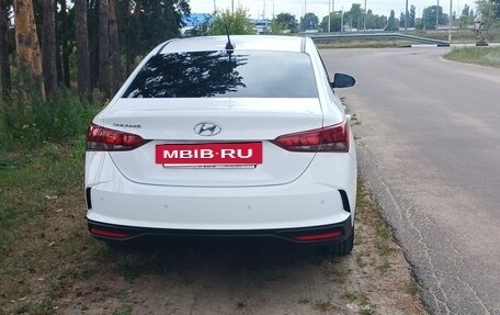 Hyundai Solaris II рестайлинг, 2021 год, 1 885 000 рублей, 10 фотография