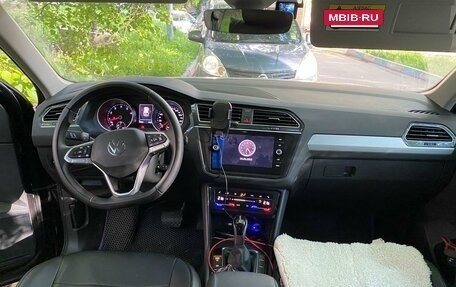 Volkswagen Tiguan II, 2021 год, 3 200 000 рублей, 6 фотография