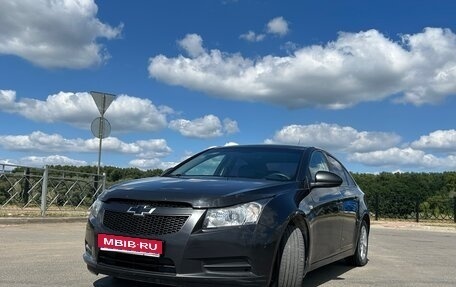 Chevrolet Cruze II, 2011 год, 650 000 рублей, 1 фотография