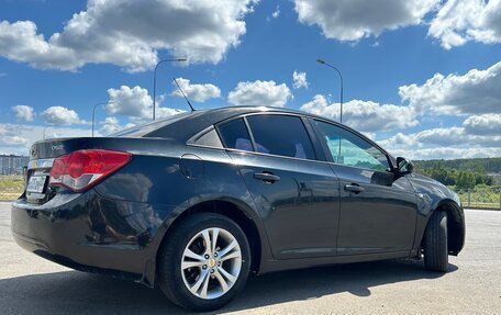 Chevrolet Cruze II, 2011 год, 650 000 рублей, 6 фотография