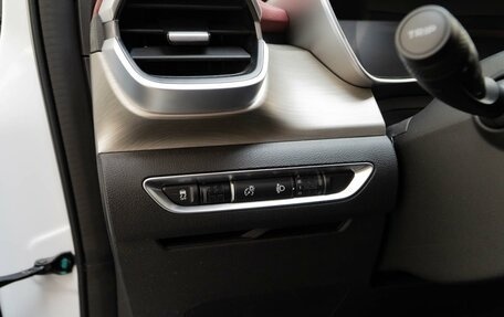 Geely Coolray I, 2023 год, 1 922 000 рублей, 14 фотография